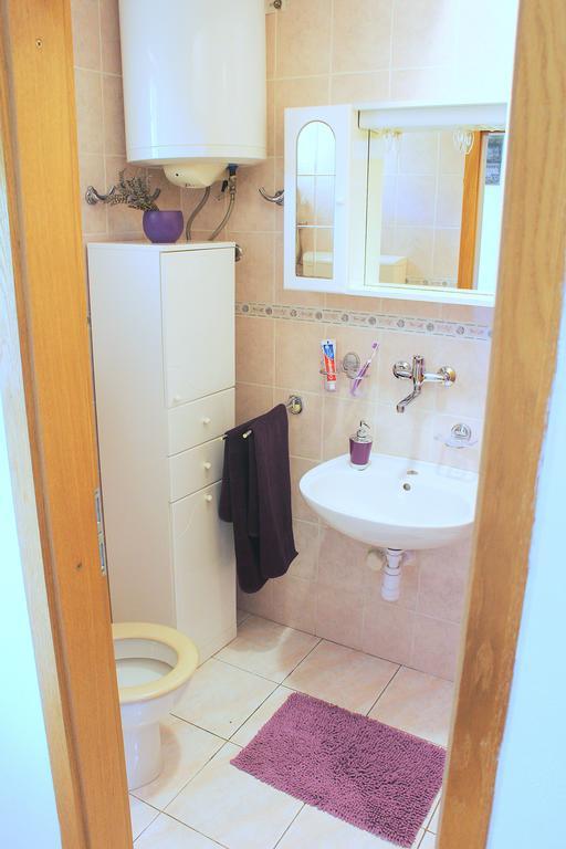 Apartment Teraferma Komiža Eksteriør bilde